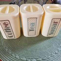 Set of 3 containers 