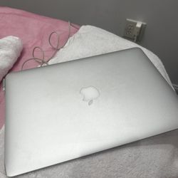 Apple 2011