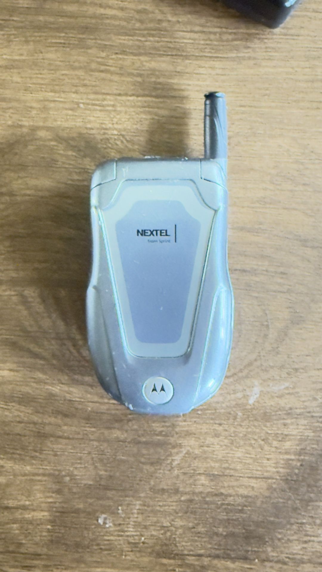 Motorola ic402 Blend cell phone