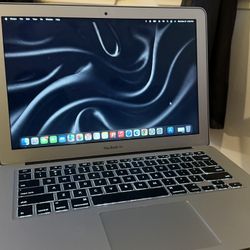 2017 Mac Book