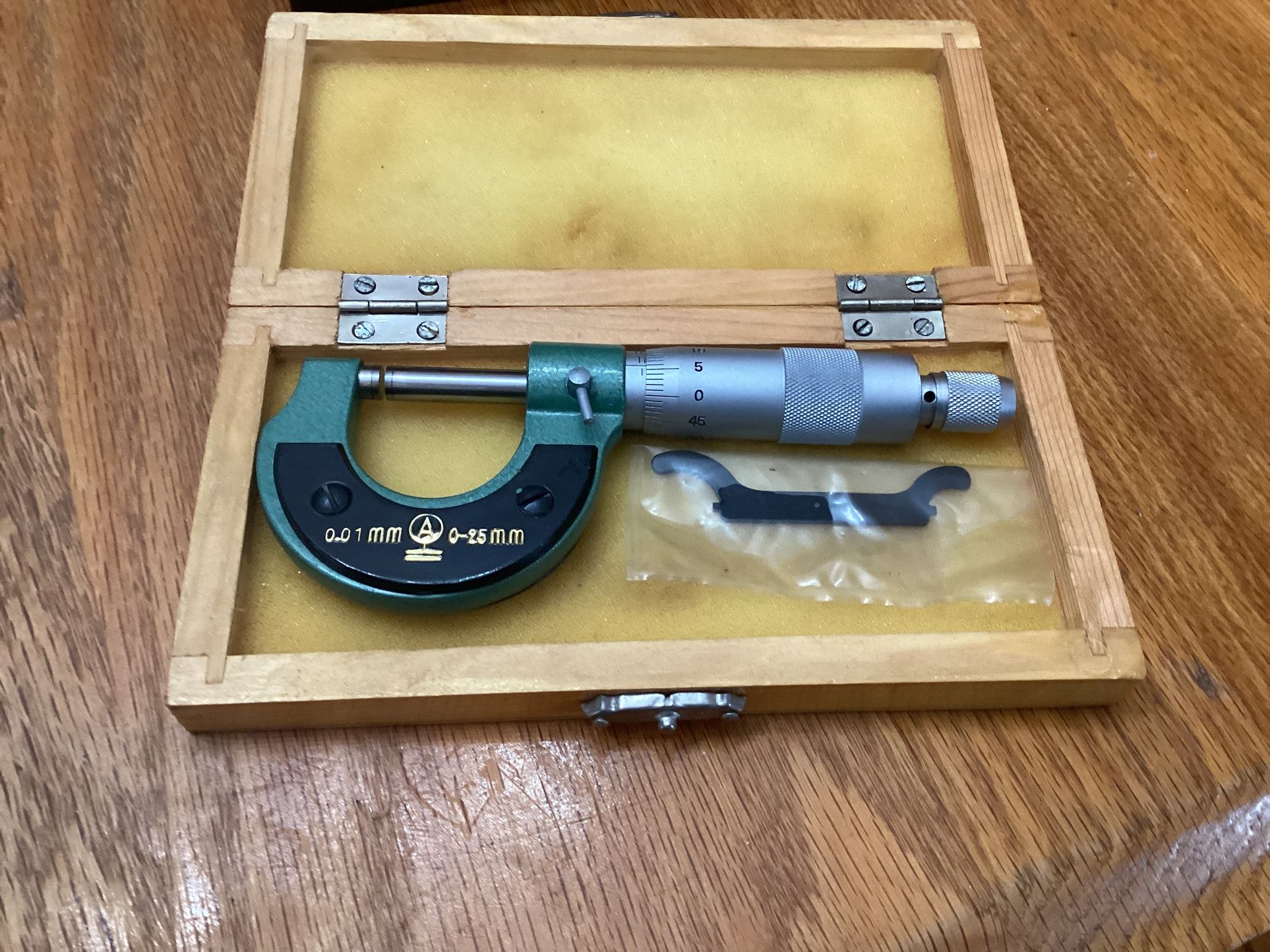 Carbide Tipped 0 to 25 mm micrometer