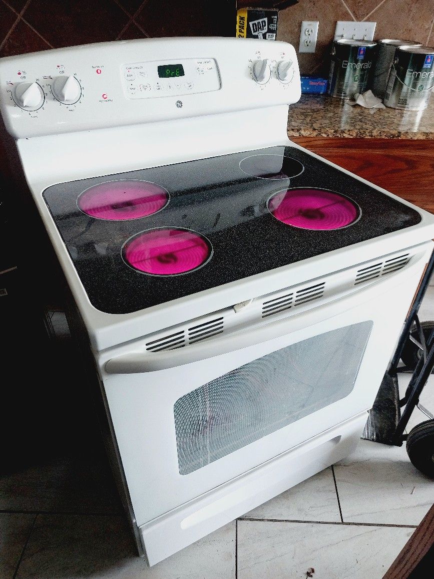 Kitchen Apliances Fridge Macrowave Stove Dishwasher
