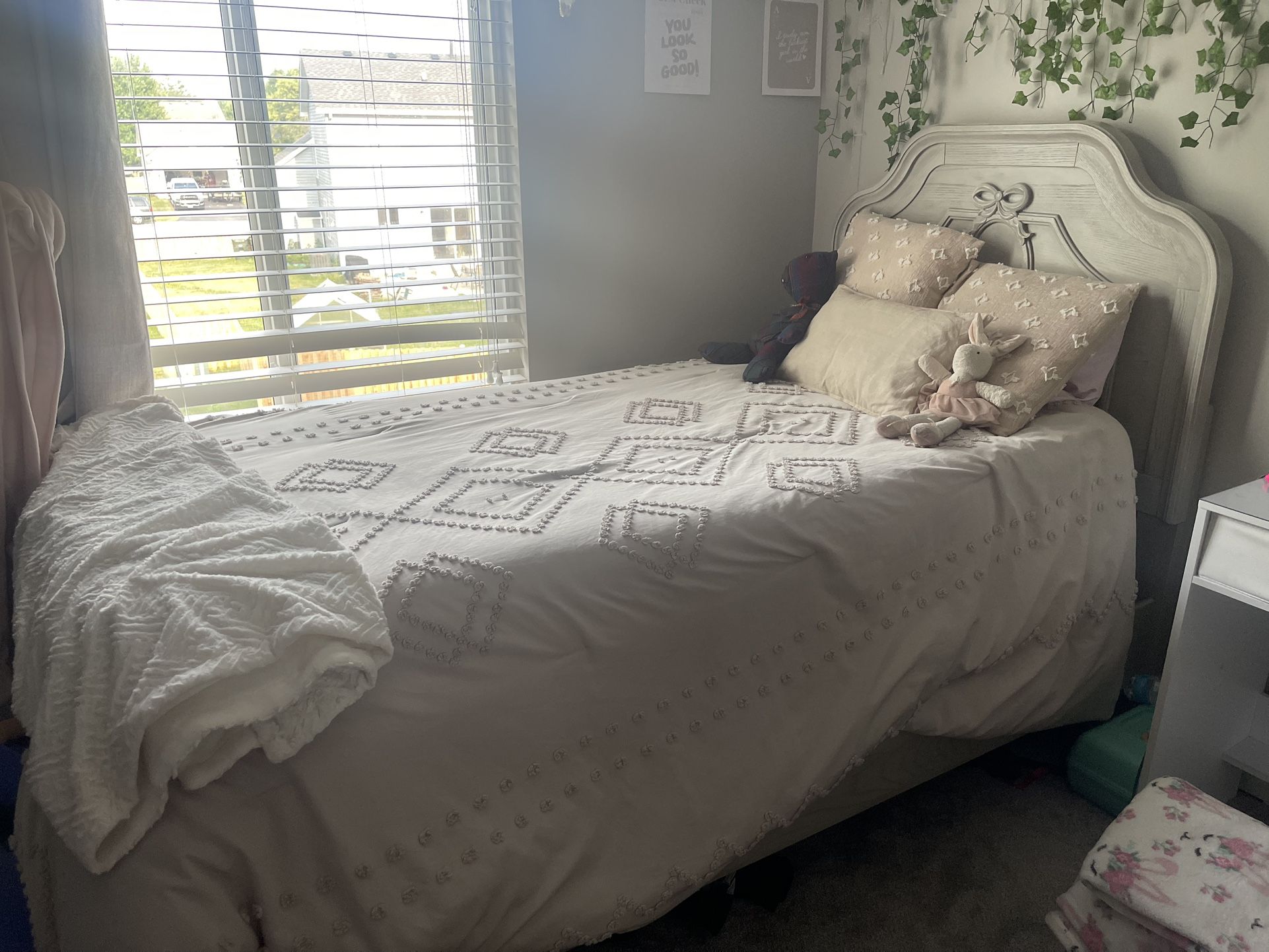 XLG twin Bed With Night Stand