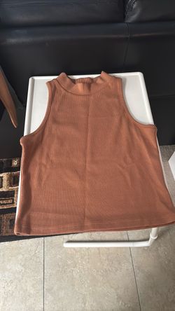 Brown Blaus. M