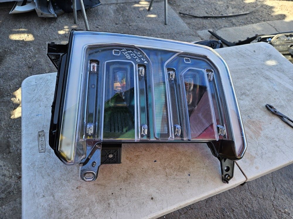 Ford F250 F350 Right Headlight Lid Led 23 To 25