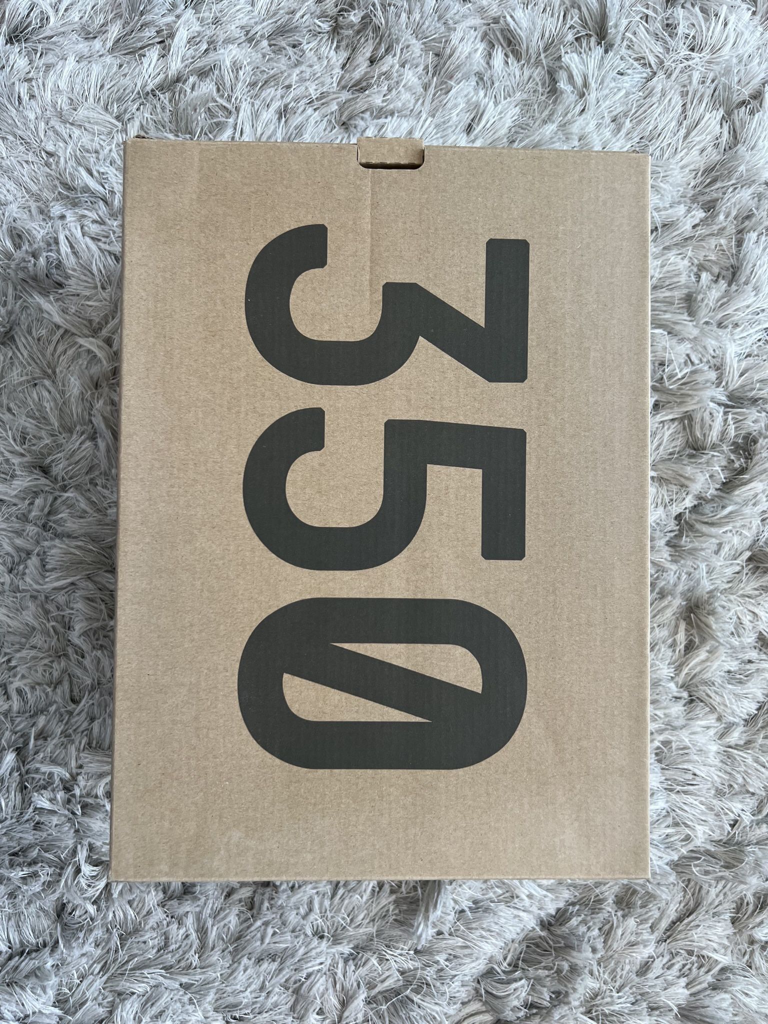 Adidas Yeezy 350 Blue Tint Size 8.5