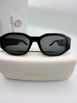 Black Sunglasses with Case