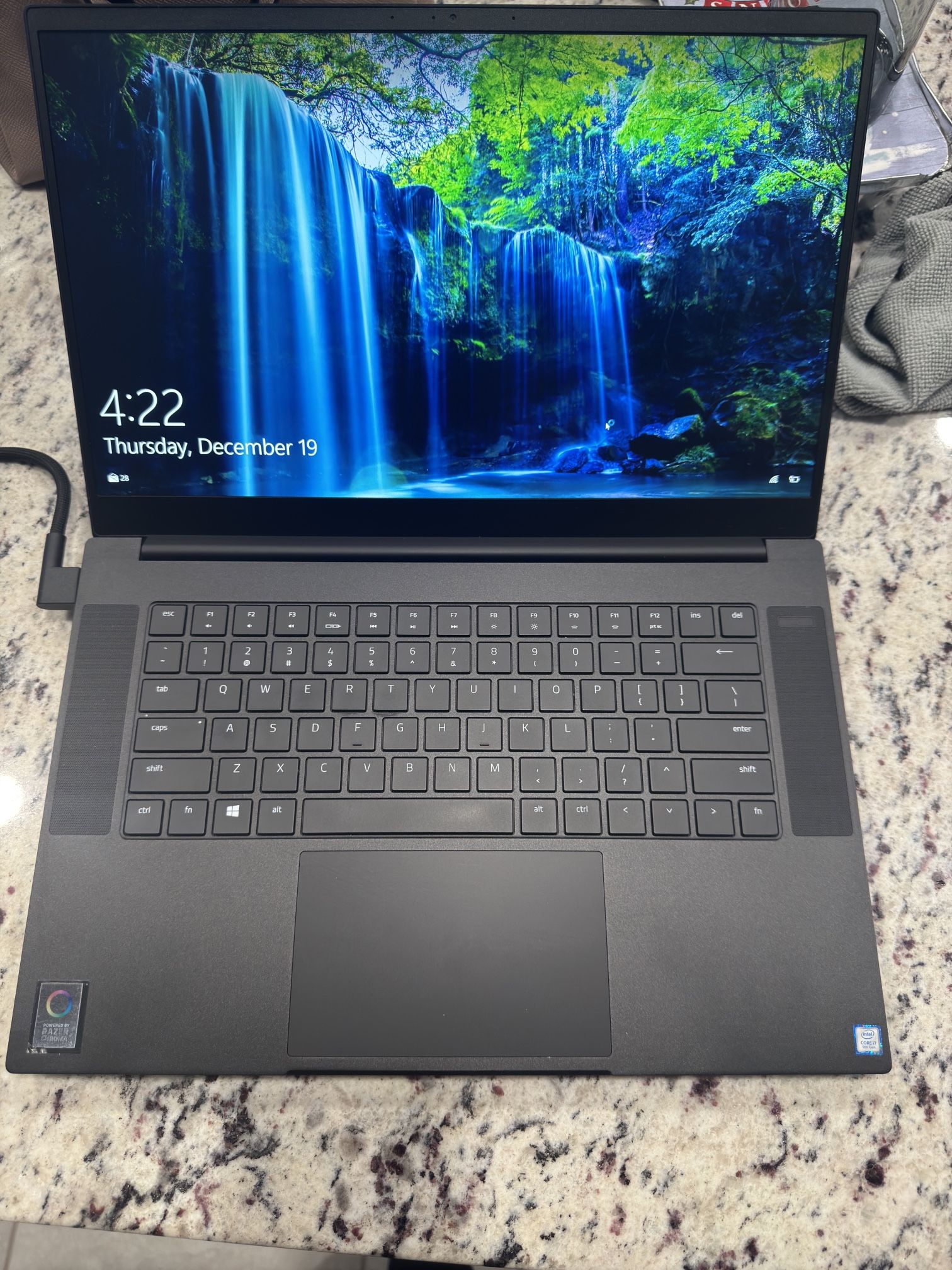 Razer Blade 15 _ i7-9750h, GTX1660 Ti
