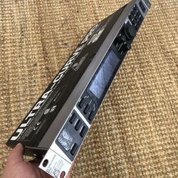 Behringer ultra curve Pro
