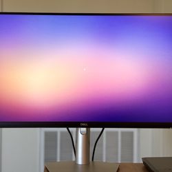 Dell 4K HDR Monitor - 27 inches