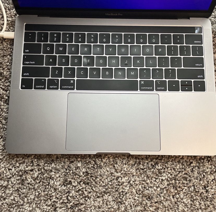 MacBook ONLY FOR TRADE