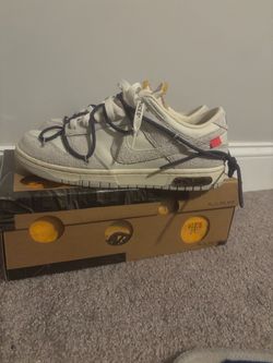 Off white low dunk lot 28