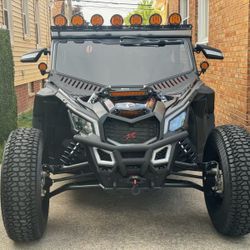 2023 can-am  Maverick XDS turbo RR