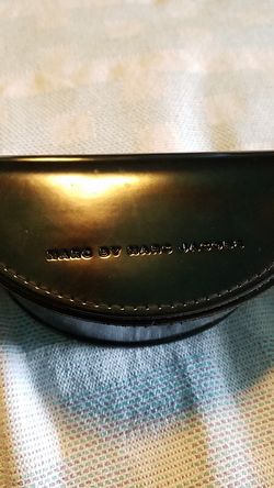 Marc Jacobs sunglass holder in San Fernando 91340