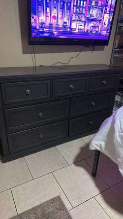 Dresser