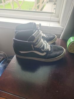 Vans Mens Size 9