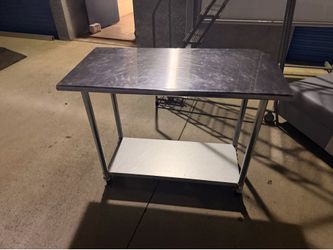 Rolling table