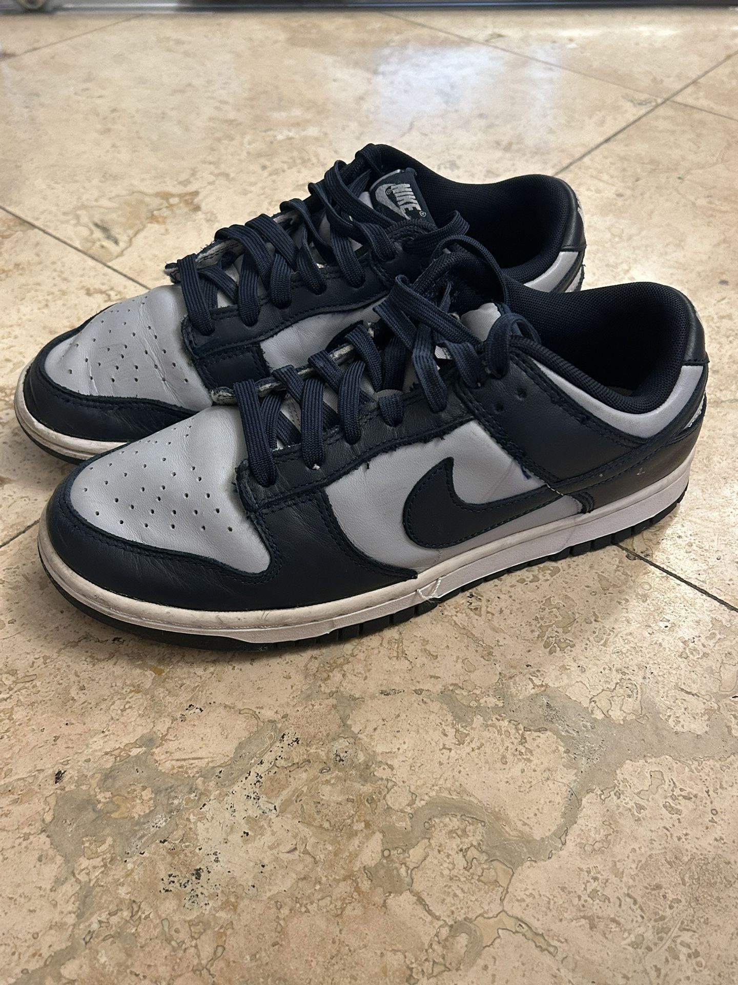 NIKE DUNK LOW GEORGTOWN USED SIZE