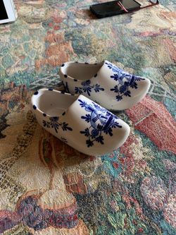 Authentic Dutch blue white shoes for flowers, weights, etc.