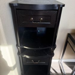 Set Of 2 Nightstands