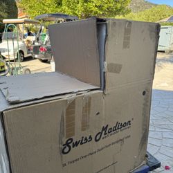 Swiss Madison St. Tropez Toilet 