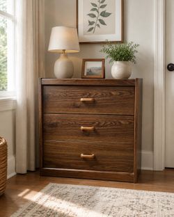 3 DRAWER WOOD DRESSER
