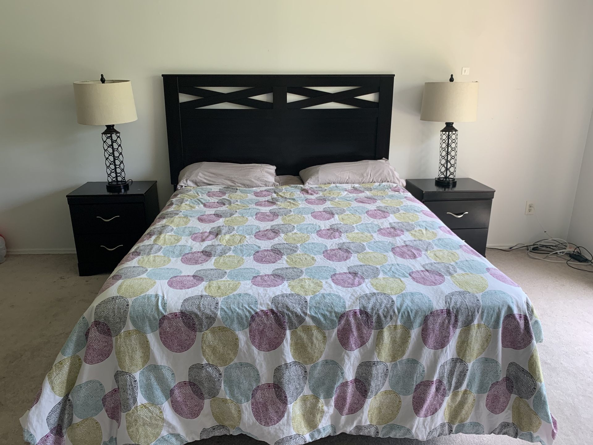 Master Bedroom 5 Piece Queen Set