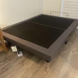 Dream cloud Adjustable bed frame - Queen 