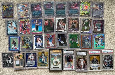 Lot of 33 sports/pokemon cards. Slabs, Mags, Autos, Low-Medium Numbered