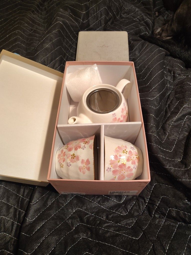 Tea Set Pk. Sakura Matsuri 2 Cup