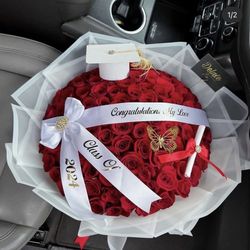 🎓✨ Custom Graduation Bouquets ✨🎓