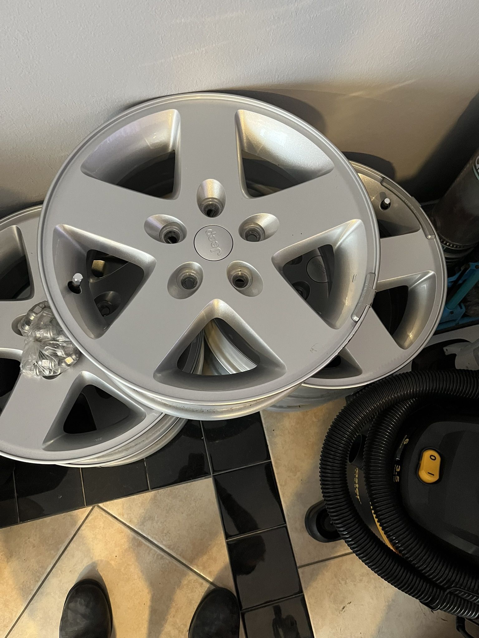 Five Brand New Jeep Wrangler Rims $200