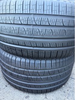 (2) 295/35R21 PAIR OF SEMI NEW USED TIRES PIRELLI SCORPION 90% LIFE !!