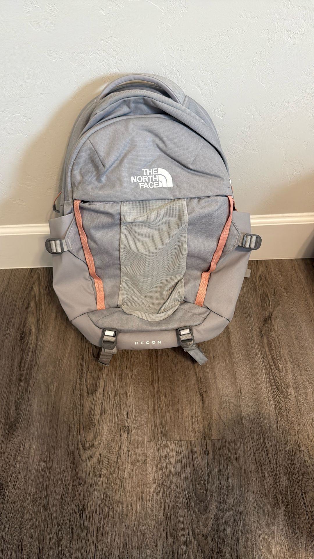 North Face Women’s Recon Backpack