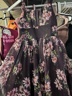 Girl dress size 6/7
