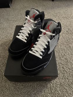 Jordan 5 Black Metallic Reimagined