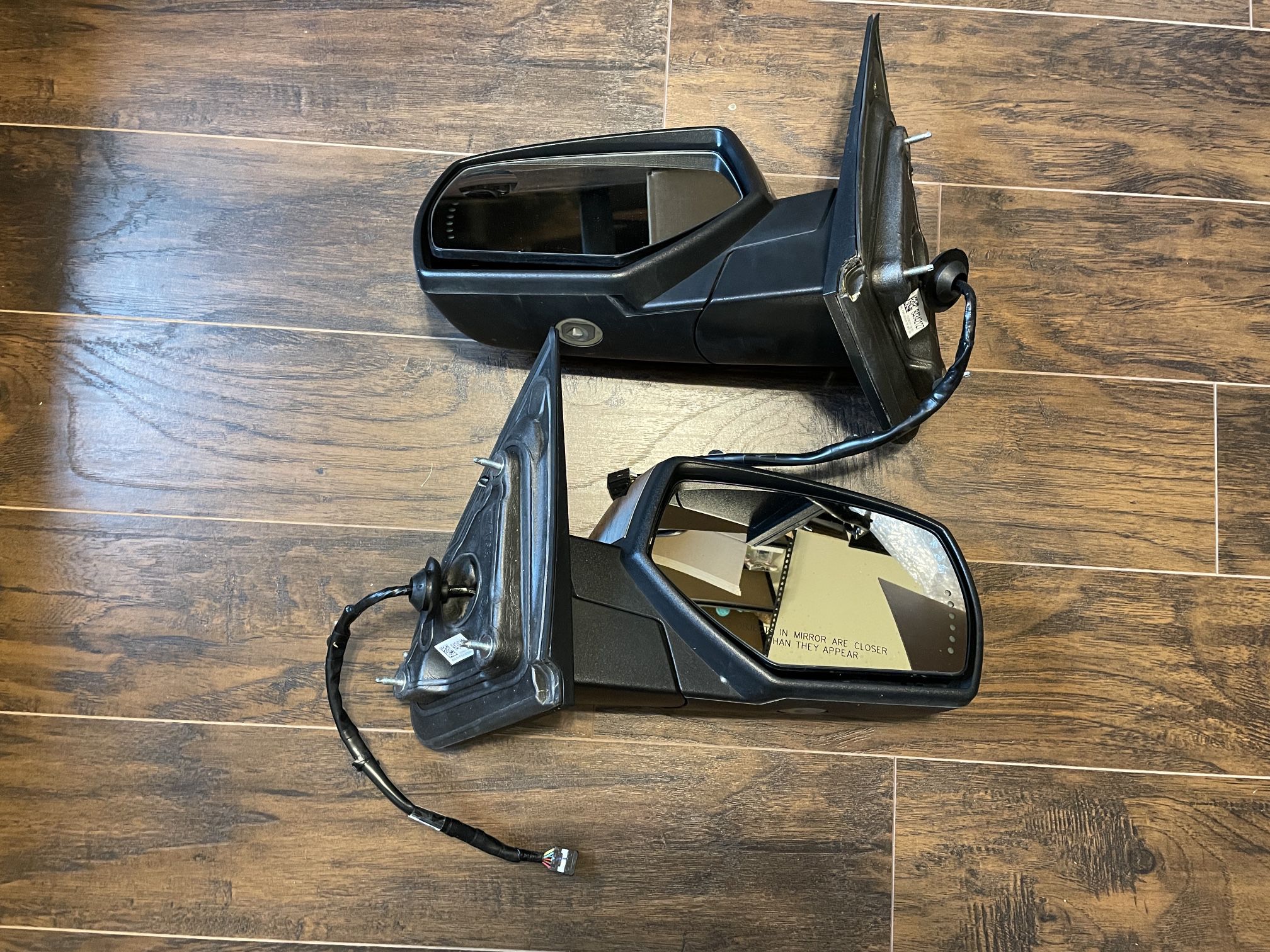 OEM GM power fold mirrors (High Country/Denali) w/ harnesses