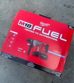 Milwaukee M18 FUEL 18V Lithium-Ion Brushless Cordless 1-9/16 in. SDS-Max Rotary Hammer Kit w/ 2x 12.0 Ah Forge Battery & Charger $749 New