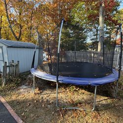 Trampoline 