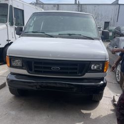 2006 Ford E-250