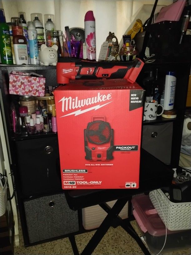 Milwaukee M18 Pack Out Fan And Multi Tool