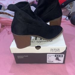 Ana Electra Black memory foam booties 