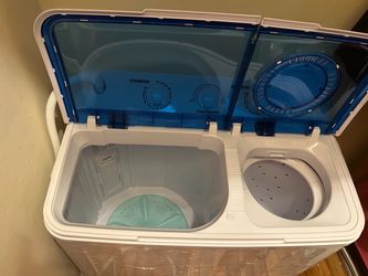 Portable twin washing machine