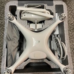 DJI Phantom 4 Drone W/Case