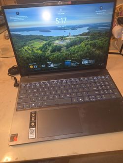 BRAND NEW! Lenovo Idea Pad Slim 3 woth Snap Dragon