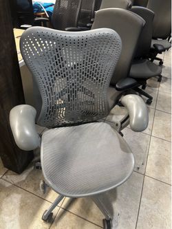 Herman Miller mirra chair