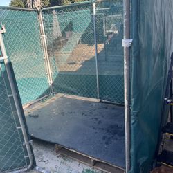 8’ X 6’ USED DOG PEN