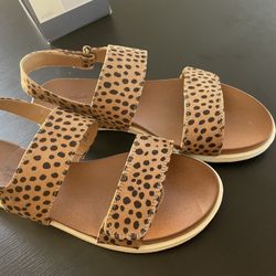 Universal Thread Torri Flat Sandals 