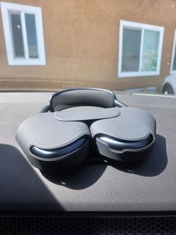 Airpod Max 1. Black/Dark Metallic