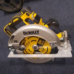 Dewalt Saw